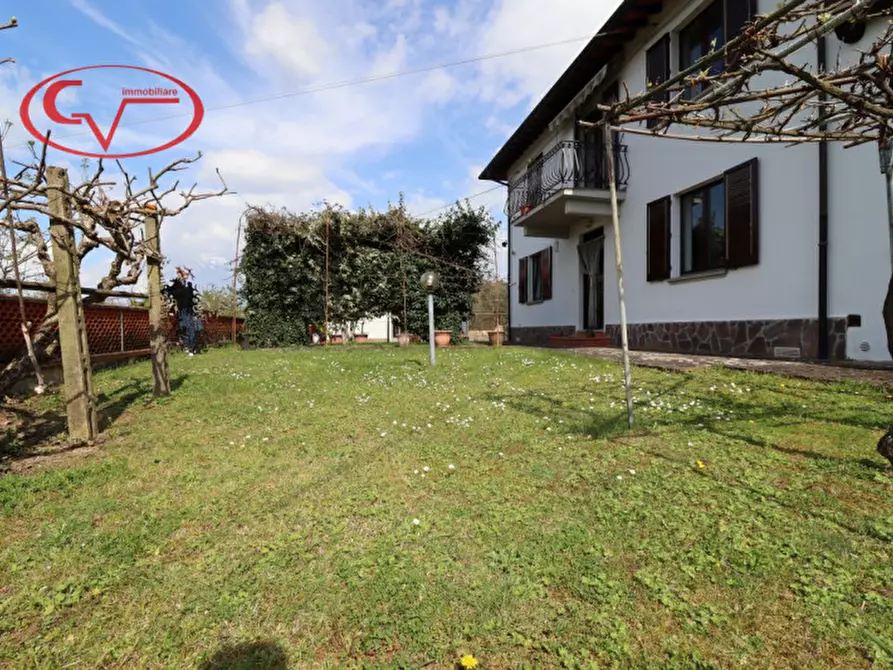 Immagine 7 di Villetta a schiera in vendita  in neri a Cavriglia