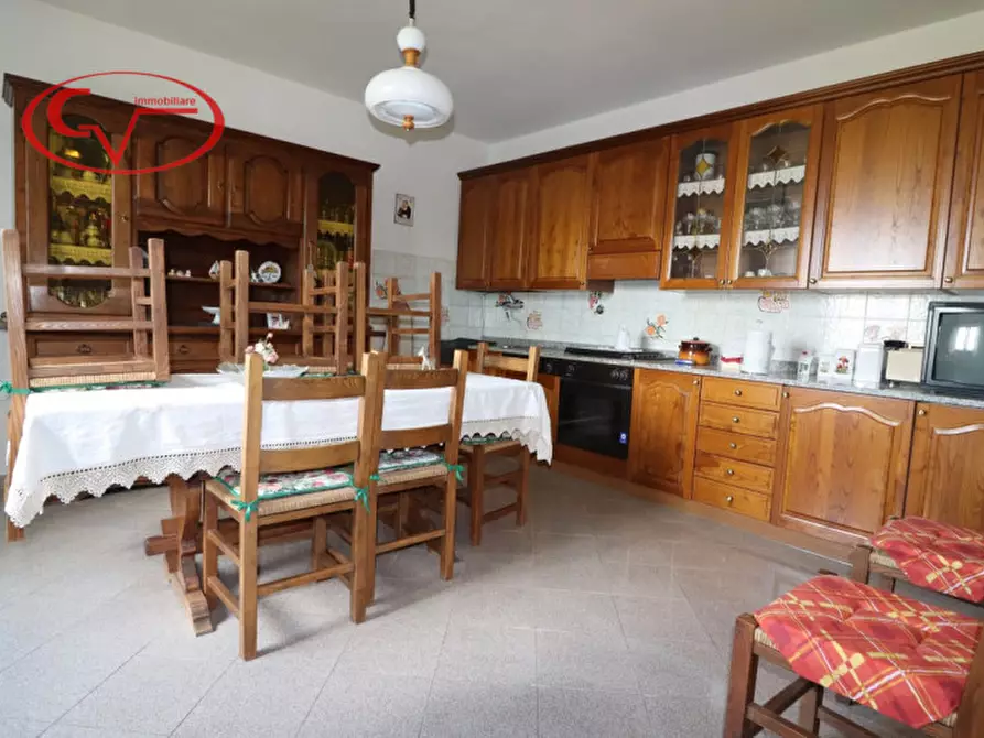 Immagine 12 di Villetta a schiera in vendita  in neri a Cavriglia