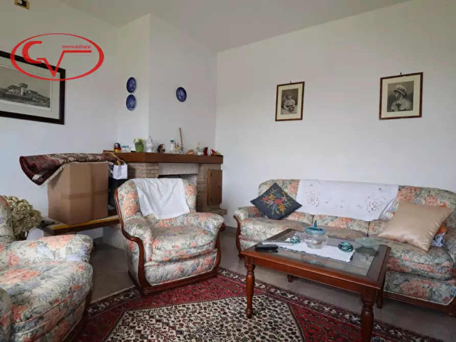 Immagine 18 di Villetta a schiera in vendita  in neri a Cavriglia