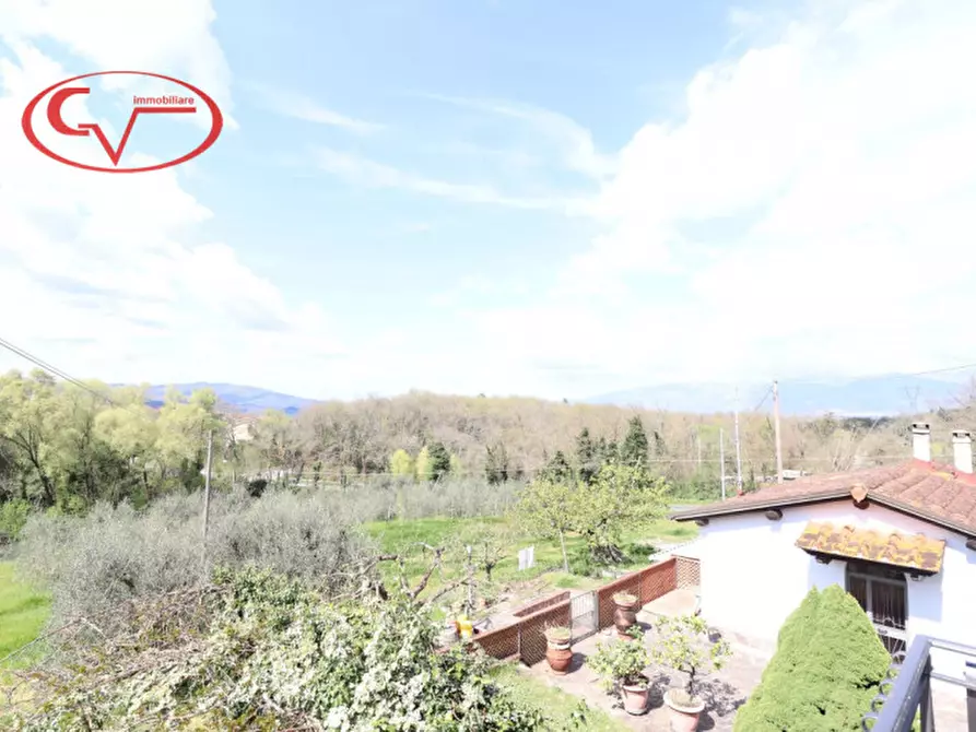 Immagine 29 di Villetta a schiera in vendita  in neri a Cavriglia