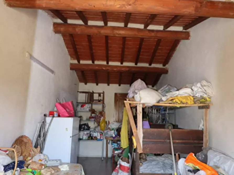 Immagine 42 di Villetta a schiera in vendita  in neri a Cavriglia