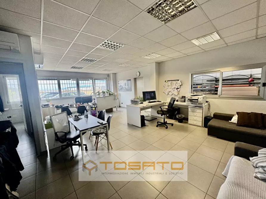 Immagine 4 di Capannone industriale in affitto  a Oppeano