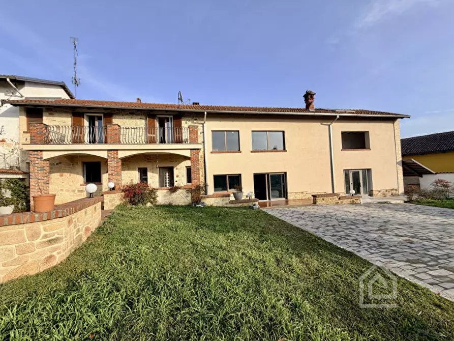 Immagine 1 di Casa indipendente in vendita  in Strada San Grisante 7 a Crescentino