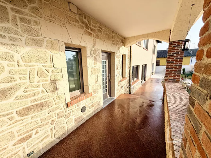 Immagine 6 di Casa indipendente in vendita  in Strada San Grisante 7 a Crescentino