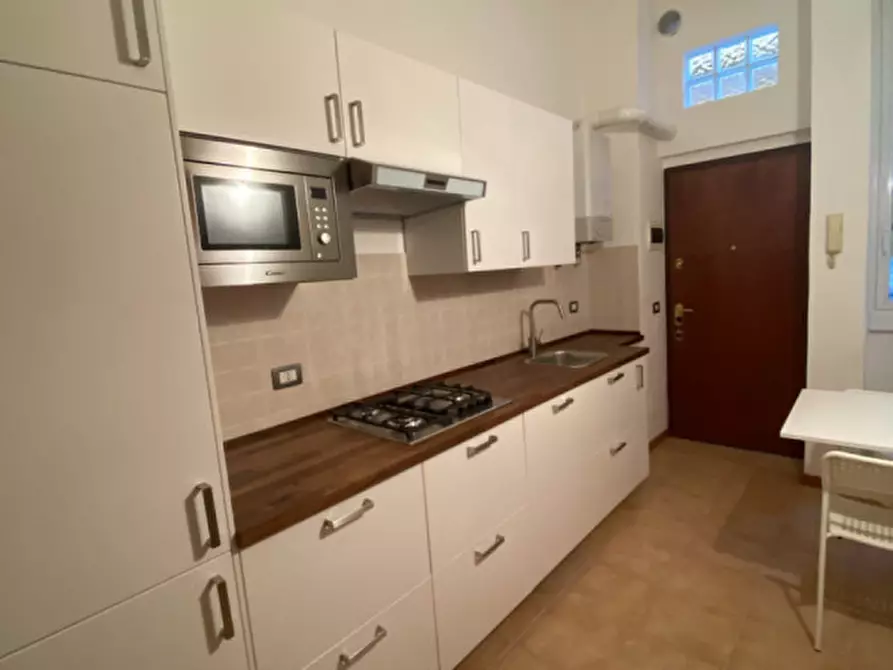Immagine 2 di Appartamento in affitto  in Via Valsugana 7 a Milano