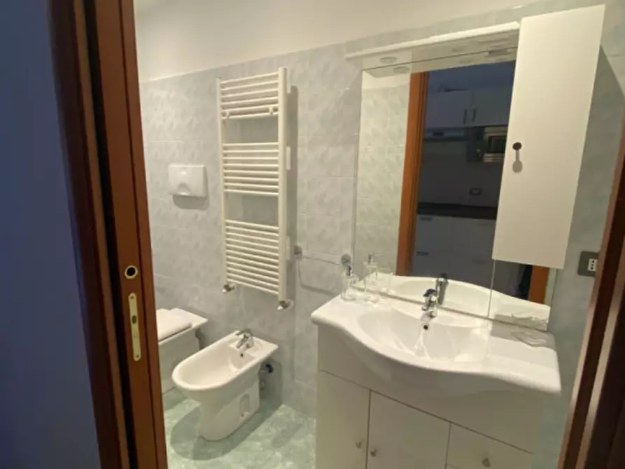 Immagine 16 di Appartamento in affitto  in Via Valsugana 7 a Milano