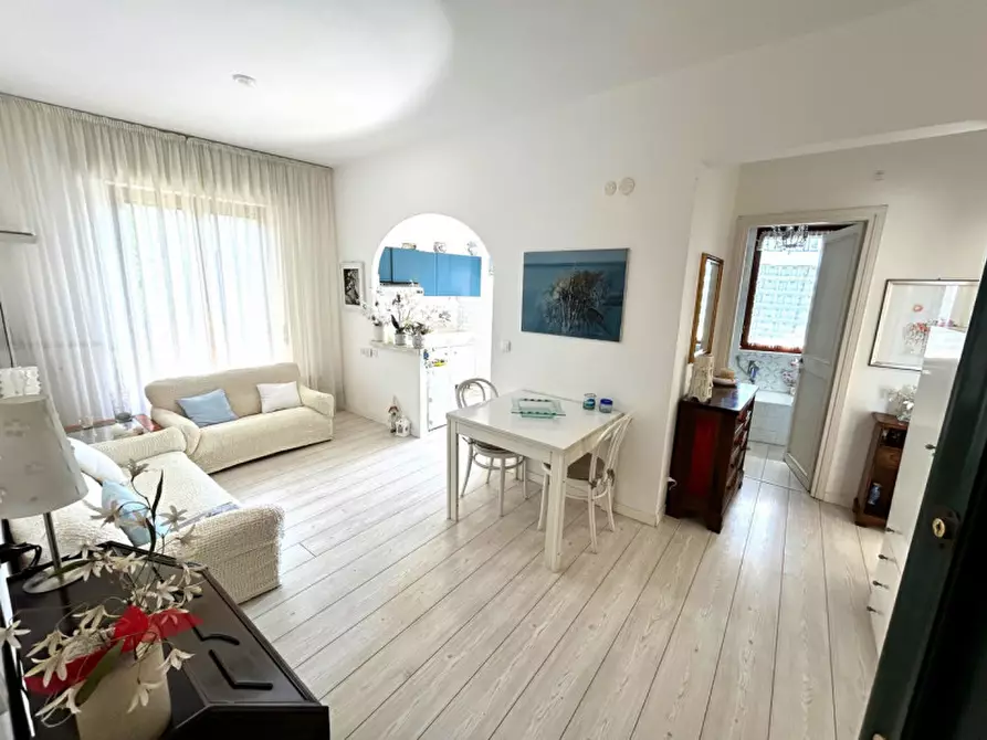 Immagine 9 di Appartamento in vendita  in Via Privata Miramare a Recco