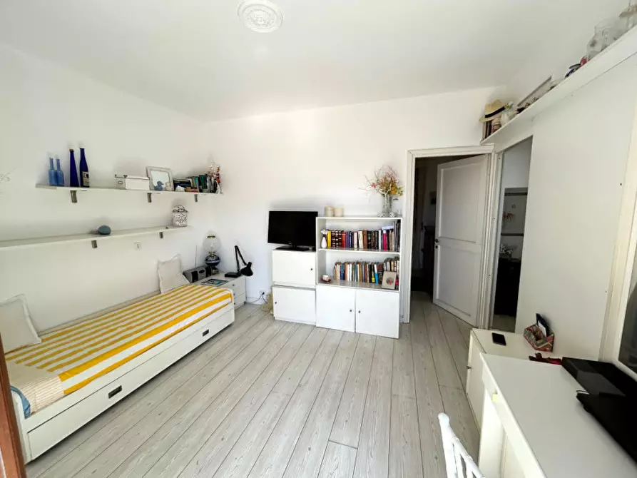 Immagine 10 di Appartamento in vendita  in Via Privata Miramare a Recco