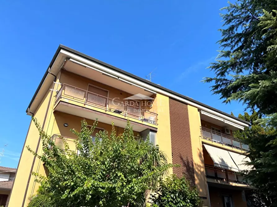 Immagine 31 di Appartamento in vendita  in Via Lorenzini a Desenzano Del Garda