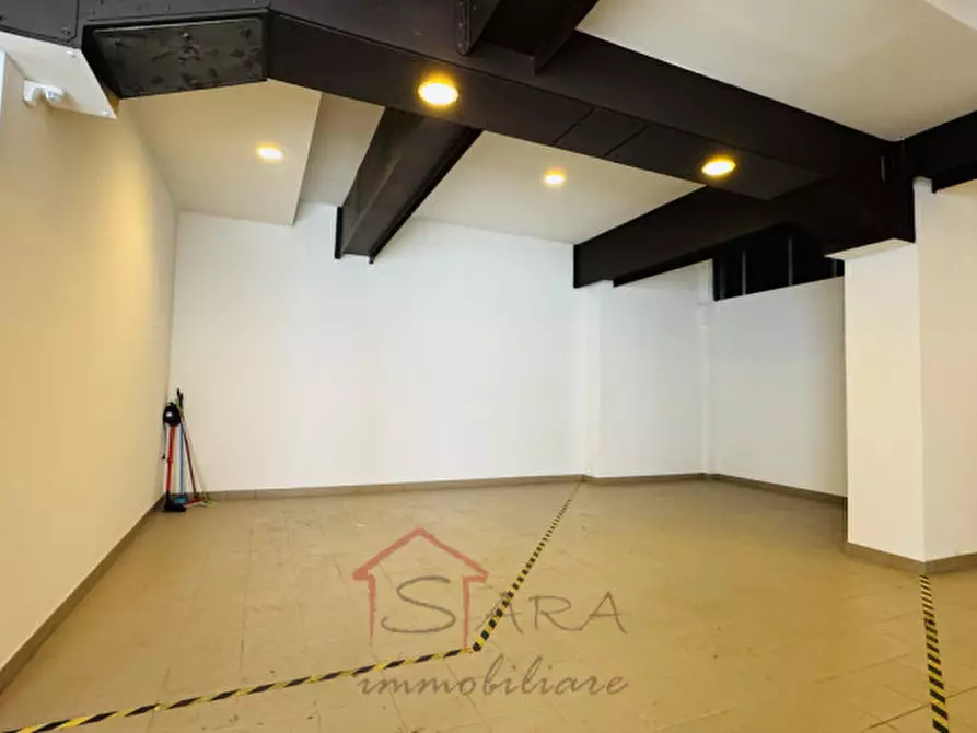 Immagine 2 di Posto auto in vendita  in Largo Europa a Padova