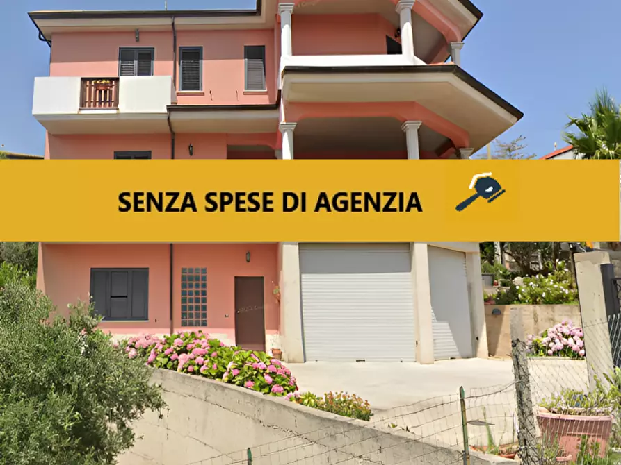 Immagine 1 di Appartamento in vendita  in Via Costantino Manni a Gasperina