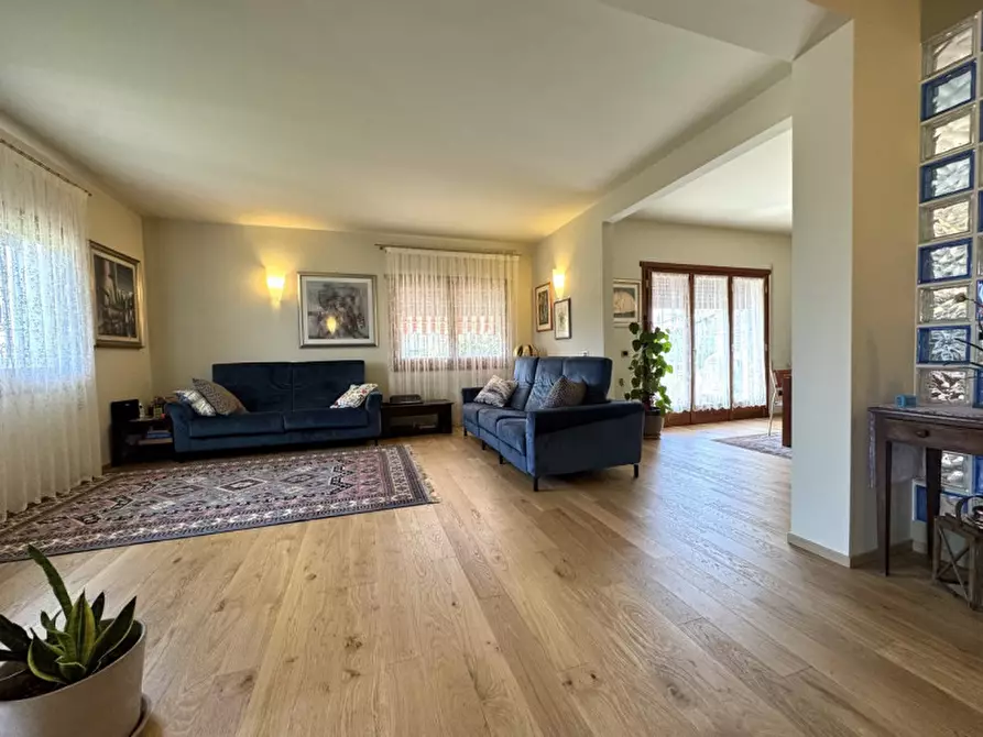 Immagine 2 di Villa in vendita  in Strada della Cuca 1 a Breganze