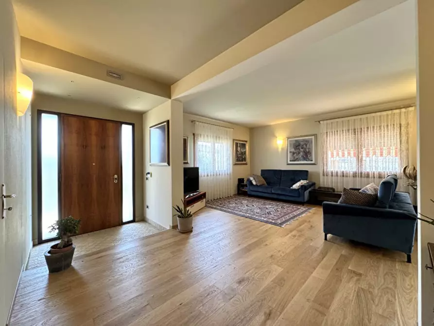 Immagine 4 di Villa in vendita  in Strada della Cuca 1 a Breganze