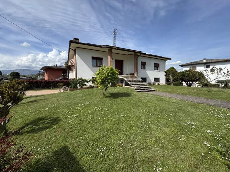 Immagine 43 di Villa in vendita  in Strada della Cuca 1 a Breganze