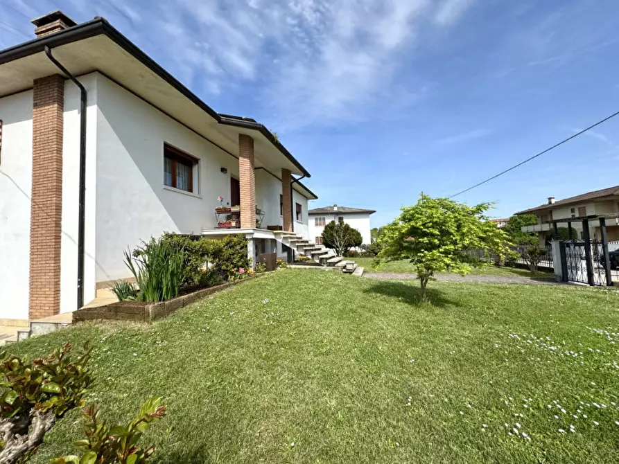 Immagine 44 di Villa in vendita  in Strada della Cuca 1 a Breganze