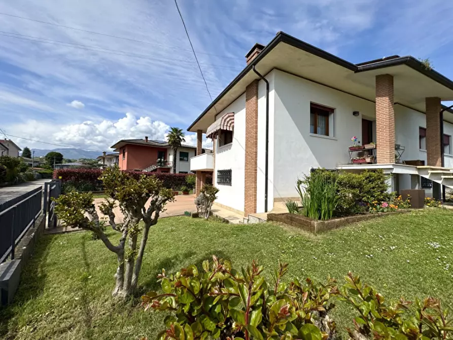 Immagine 45 di Villa in vendita  in Strada della Cuca 1 a Breganze