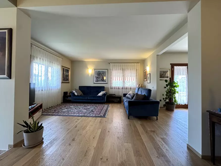 Immagine 47 di Villa in vendita  in Strada della Cuca 1 a Breganze