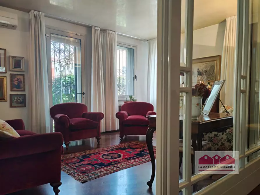 Immagine 3 di Casa bifamiliare in vendita  in Via Legione Antonini a Vicenza