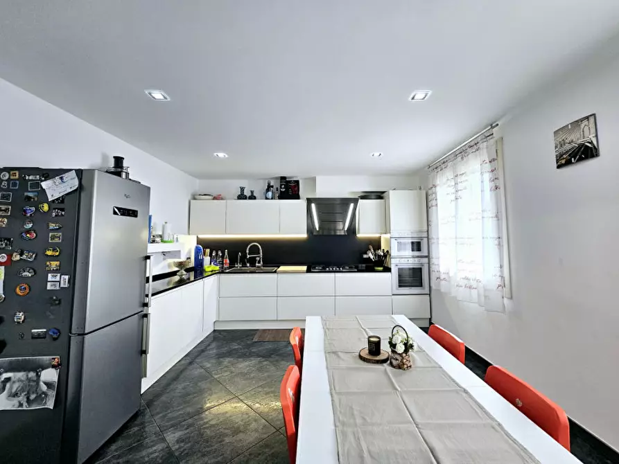 Immagine 4 di Casa indipendente in vendita  in VIA PONTE a Anguillara Veneta