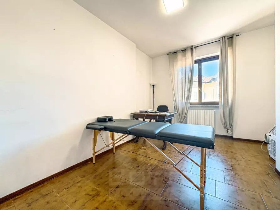 Immagine 13 di Palazzo in vendita  in Piazza dottor Felice Possi n.3A a Stresa