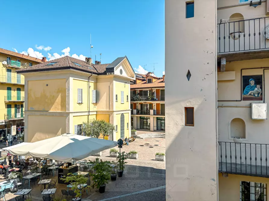 Immagine 17 di Palazzo in vendita  in Piazza dottor Felice Possi n.3A a Stresa