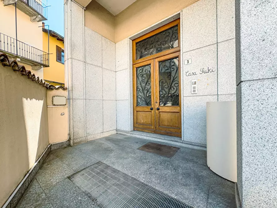 Immagine 22 di Palazzo in vendita  in Piazza dottor Felice Possi n.3A a Stresa