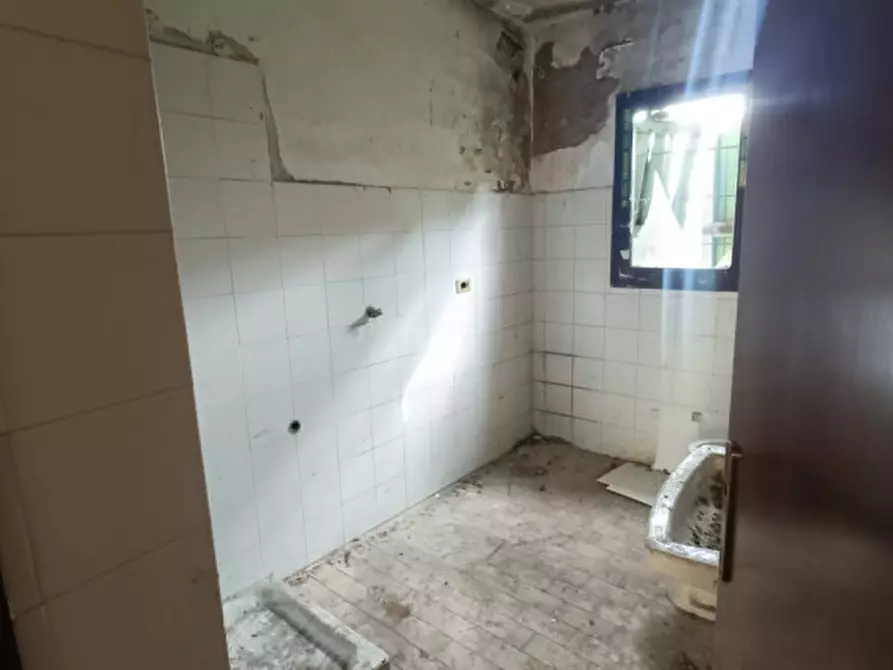 Immagine 6 di Rustico / casale in vendita  in via contradella a Boretto