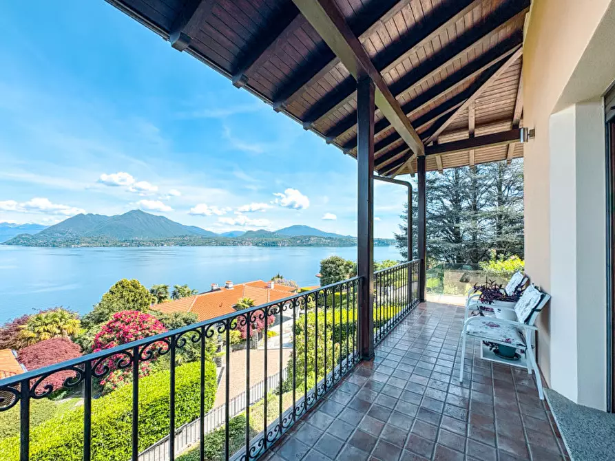 Immagine 5 di Villa in vendita  in via vignolo park 18 a Stresa
