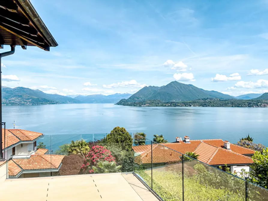 Immagine 10 di Villa in vendita  in via vignolo park 18 a Stresa