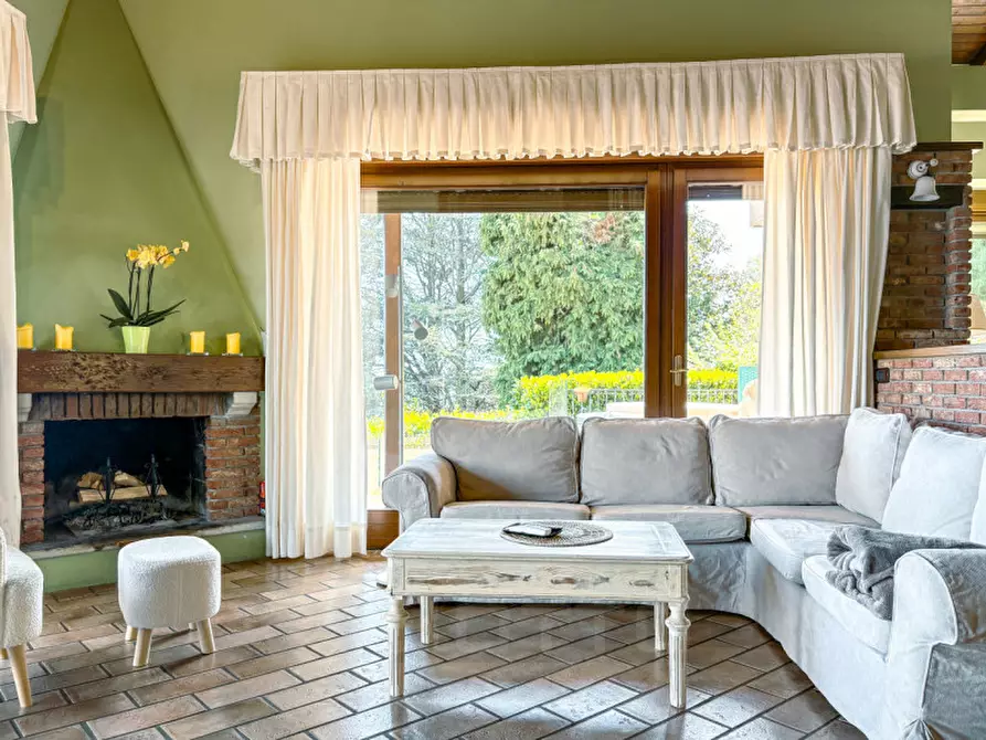 Immagine 17 di Villa in vendita  in via vignolo park 18 a Stresa