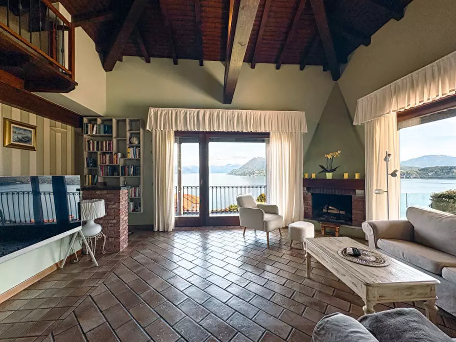 Immagine 18 di Villa in vendita  in via vignolo park 18 a Stresa