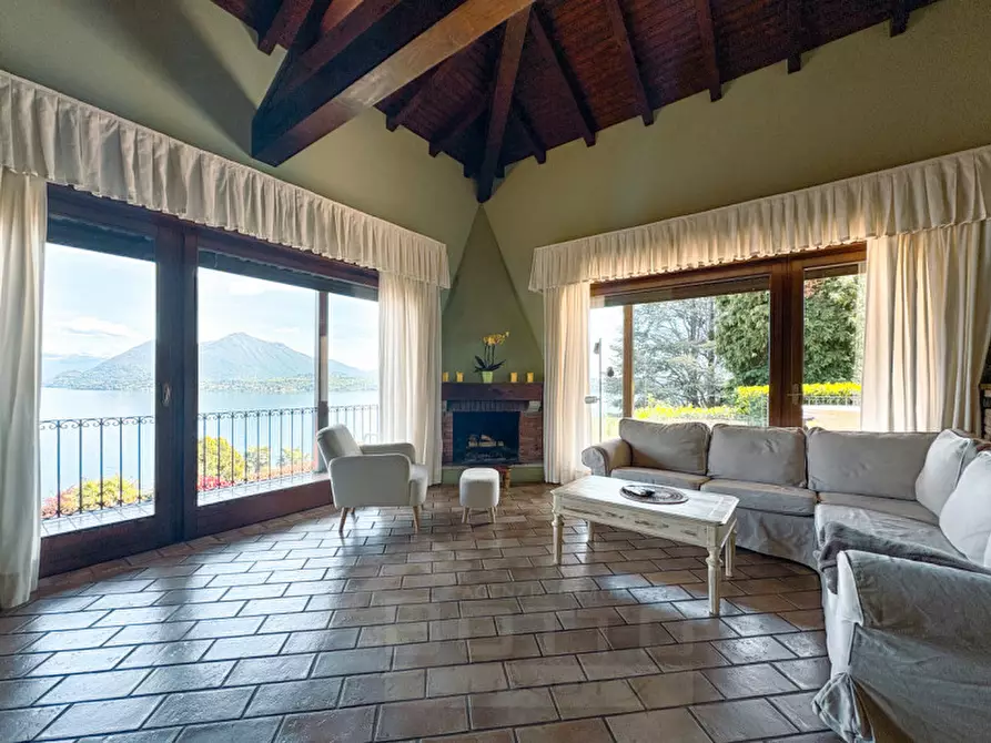 Immagine 19 di Villa in vendita  in via vignolo park 18 a Stresa