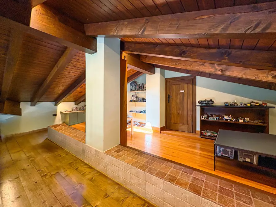 Immagine 28 di Villa in vendita  in via vignolo park 18 a Stresa