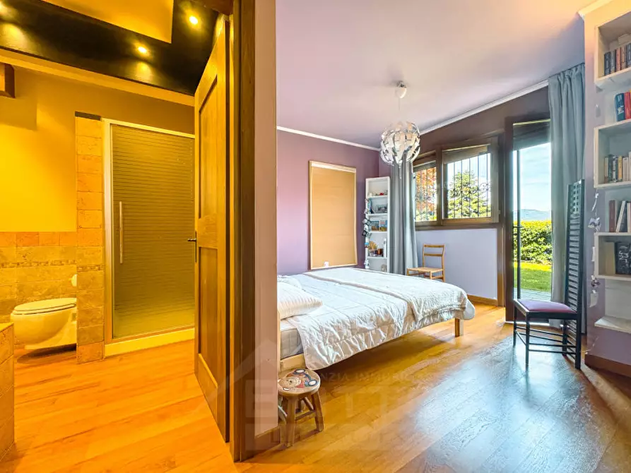 Immagine 36 di Villa in vendita  in via vignolo park 18 a Stresa