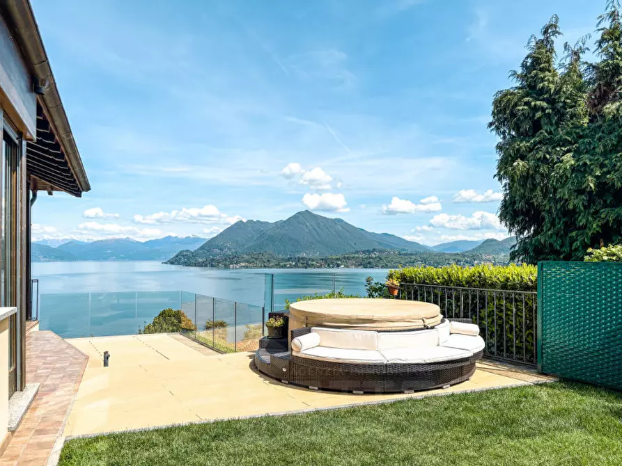 Immagine 44 di Villa in vendita  in via vignolo park 18 a Stresa