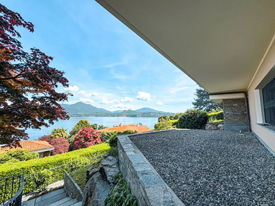 Immagine 45 di Villa in vendita  in via vignolo park 18 a Stresa