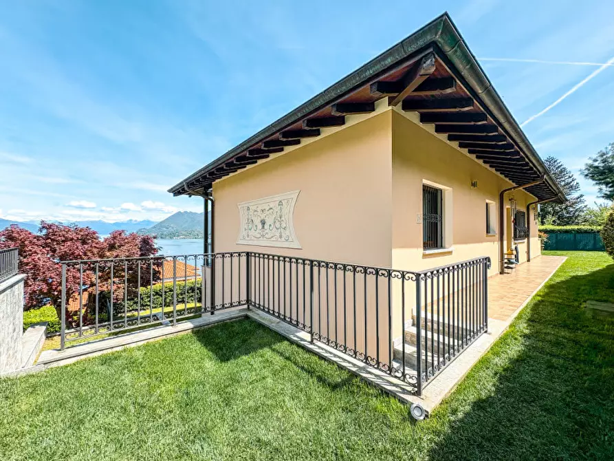 Immagine 47 di Villa in vendita  in via vignolo park 18 a Stresa