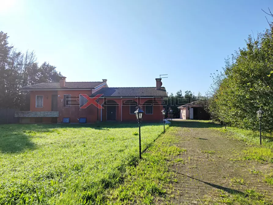 Immagine 2 di Villa in vendita  in Via G. Matteotti n.20 - bis Cavarzere (VE) a Correzzola