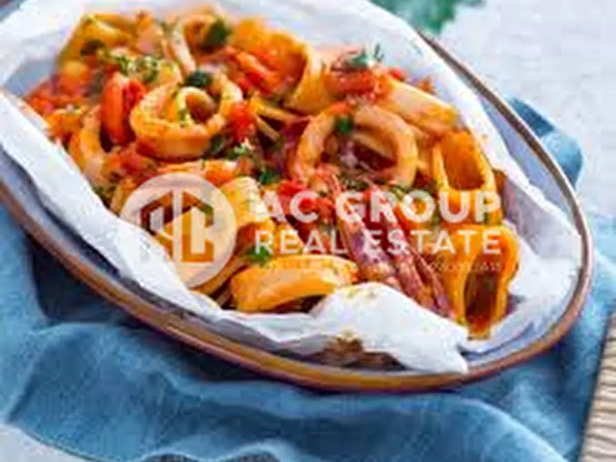 Immagine 4 di Negozio in vendita  in Via Varese a Solaro