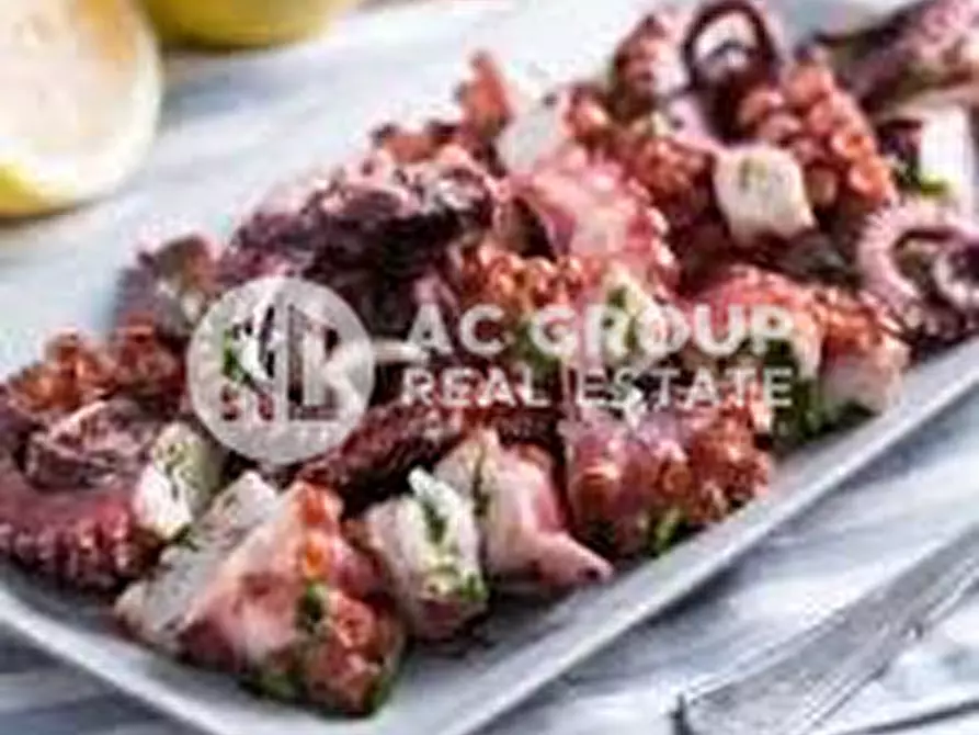 Immagine 15 di Negozio in vendita  in Via Varese a Solaro