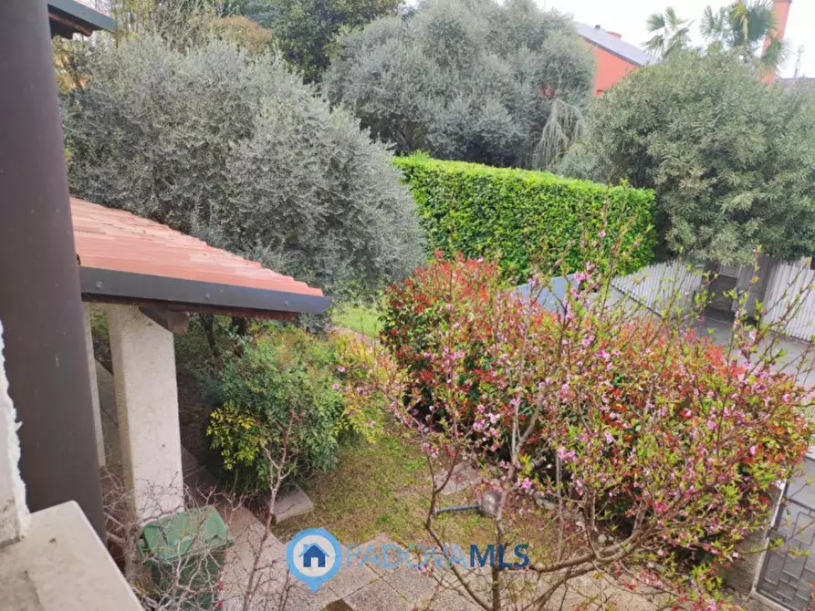 Immagine 3 di Casa bifamiliare in vendita  in Via Friuli a Selvazzano Dentro