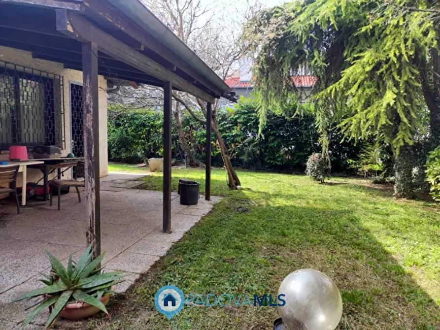 Immagine 8 di Casa bifamiliare in vendita  in Via Friuli a Selvazzano Dentro