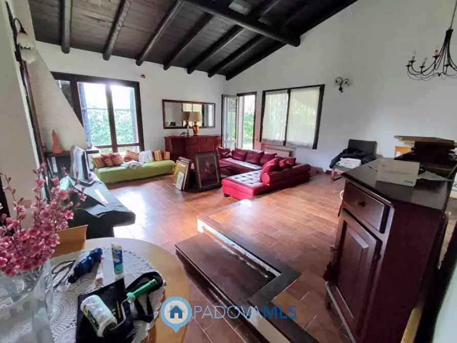 Immagine 10 di Casa bifamiliare in vendita  in Via Friuli a Selvazzano Dentro