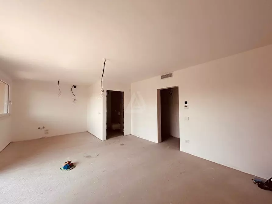 Immagine 5 di Appartamento in vendita  a Castelfranco Veneto