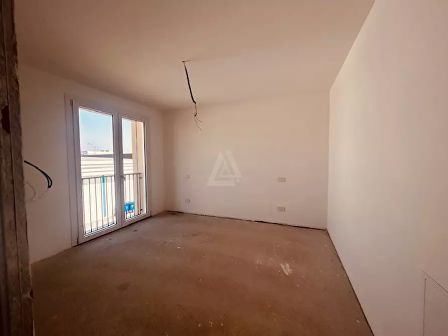 Immagine 6 di Appartamento in vendita  a Castelfranco Veneto