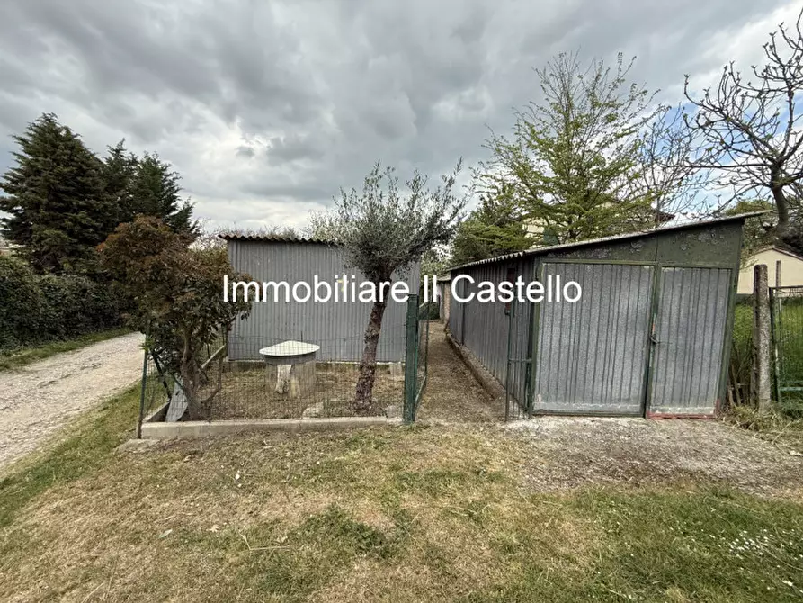 Immagine 15 di Villetta a schiera in vendita  in Via Manzoni 20 a Castiglione Del Lago