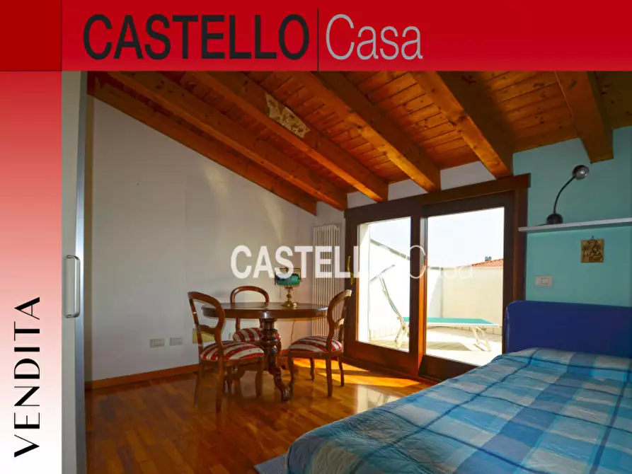 Immagine 11 di Attico in vendita  in via Amerigo Vespucci a Castelfranco Veneto