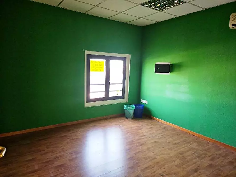 Immagine 15 di Ufficio in affitto  in Sestu,Strada Statale 131 Carlo Felice, s.n.c. a Sestu