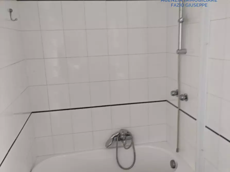 Immagine 4 di Appartamento in vendita  a Canicattì