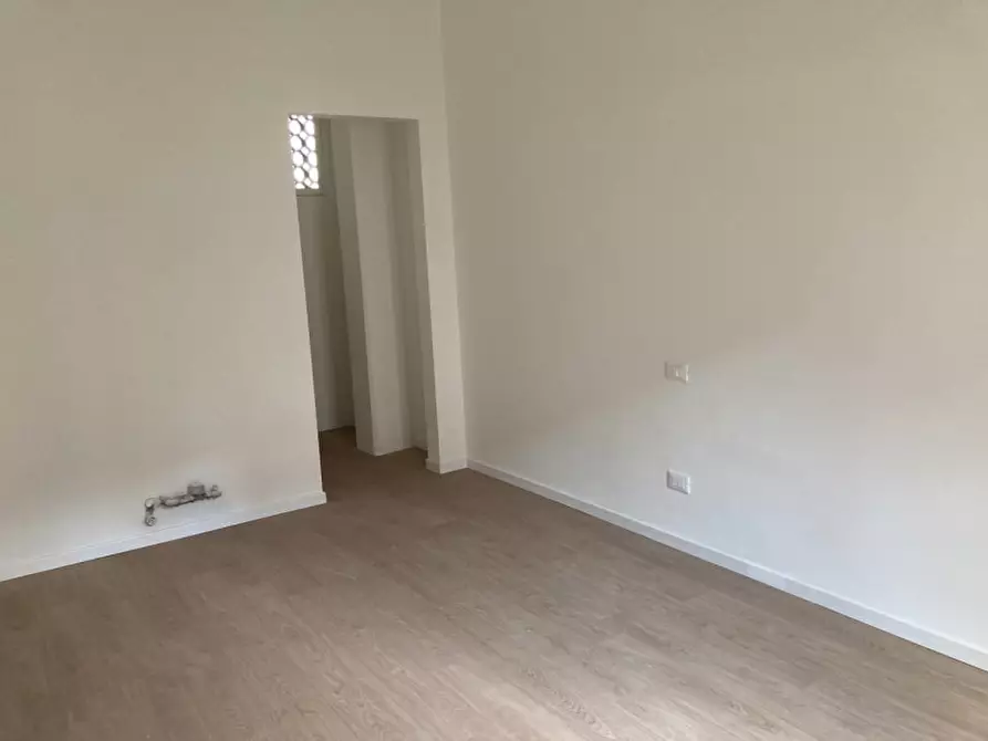 Immagine 10 di Appartamento in vendita  a Vicenza